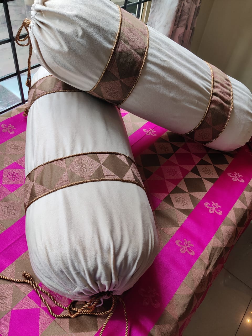 Deewan Cover - Pink Striped