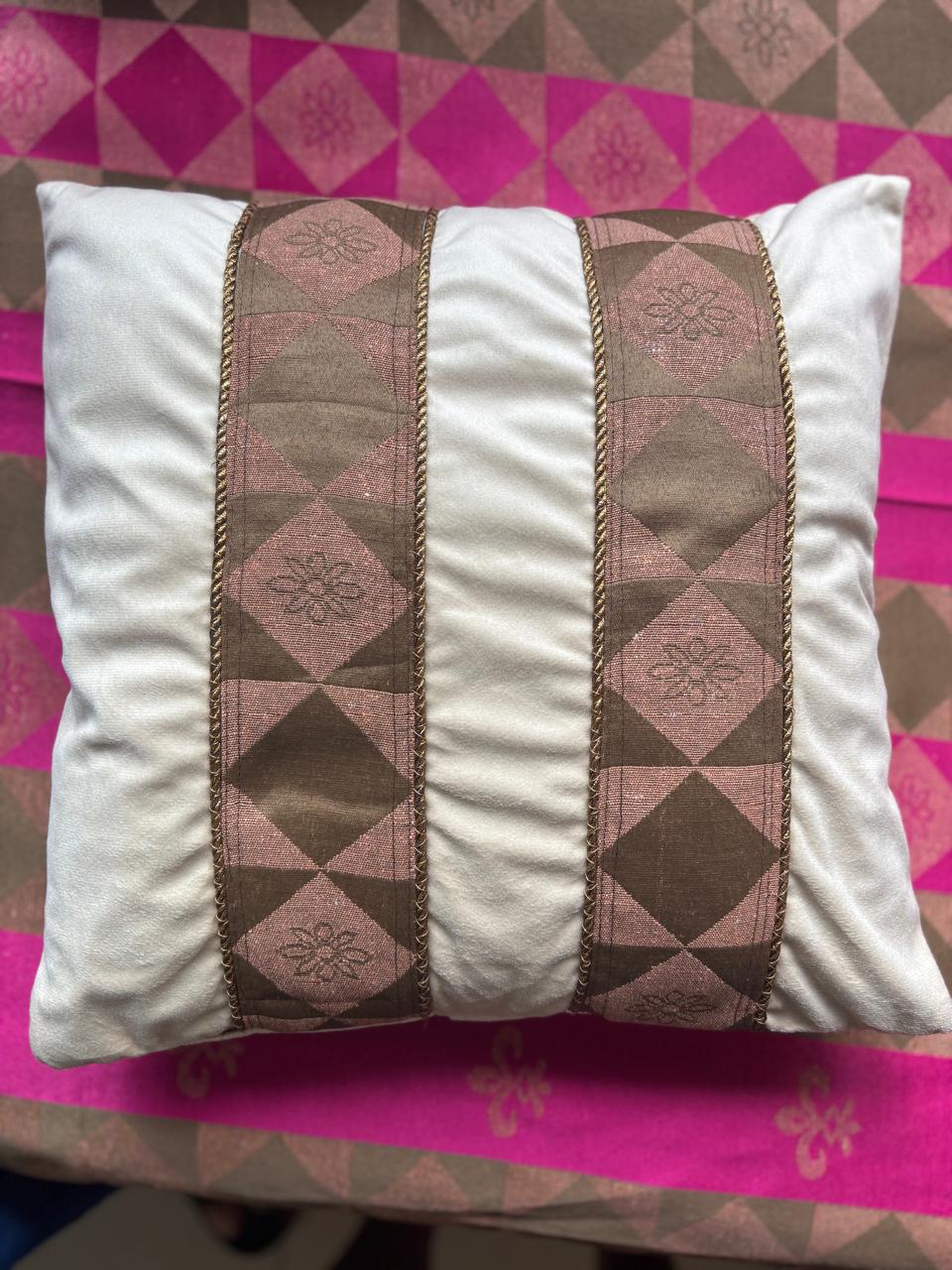 Deewan Cover - Pink Striped