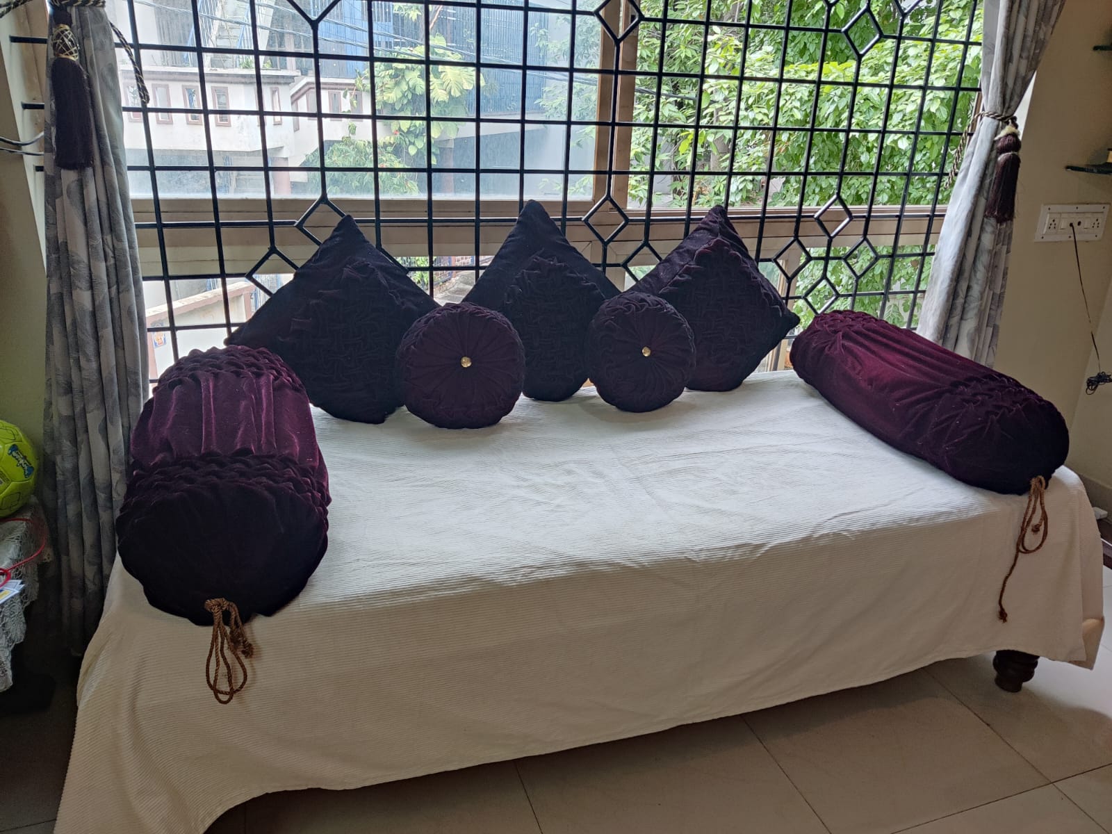 Deewan Cover - Beige and Burgundy